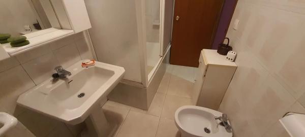 Chalet adosado en calle Santa Anna, 3