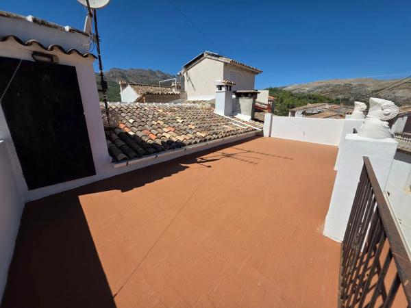 Chalet adosado en calle Santa Anna, 3