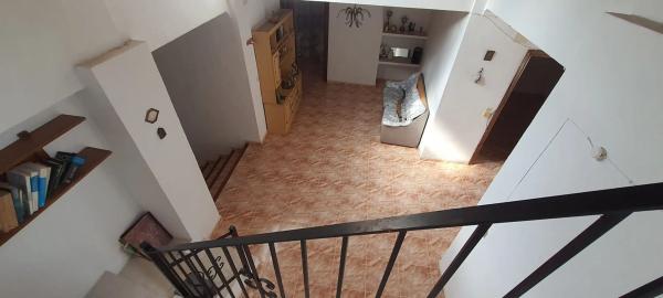 Chalet adosado en calle Santa Anna, 3