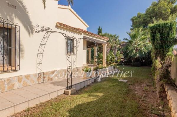 Chalet en Barrio Les Bassetes-El Marjal