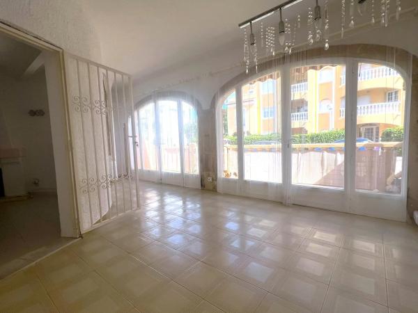 Chalet adosado en calle Aldebaran