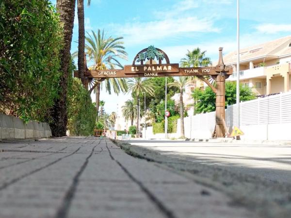 Chalet adosado en calle Òliba s/n