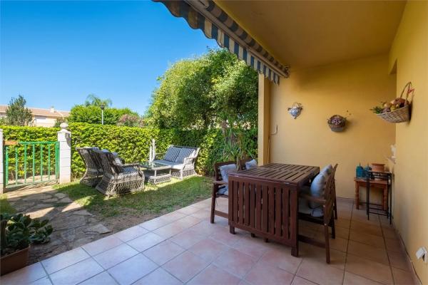 Chalet adosado en calle Bot