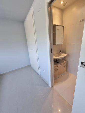 Chalet pareado en calle Drago, 2