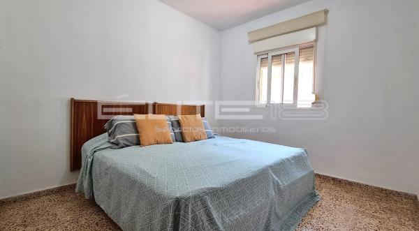 Casa independiente en calle Prometeu