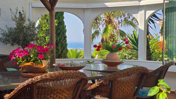 Casa independiente en calle Leto