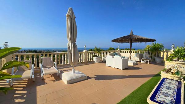 Casa independiente en calle Leto