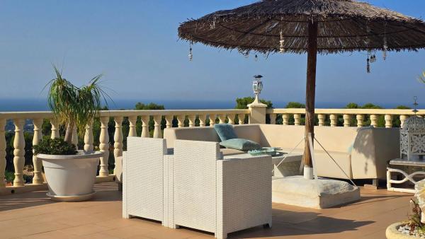 Casa independiente en calle Leto