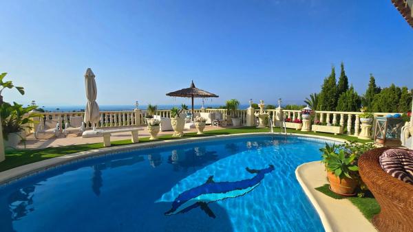 Casa independiente en calle Leto