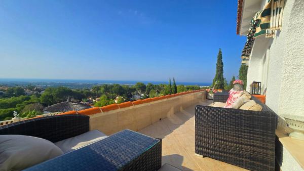 Casa independiente en calle Leto