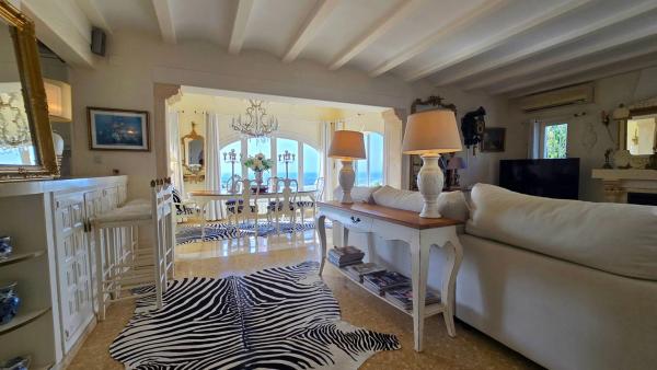 Casa independiente en calle Leto