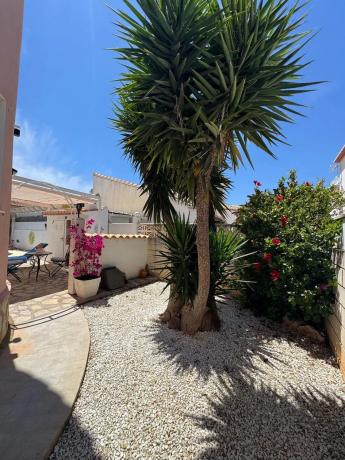 Casa independiente en calle de teseu, 15