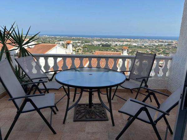 Chalet adosado en calle Atamant, 26 a