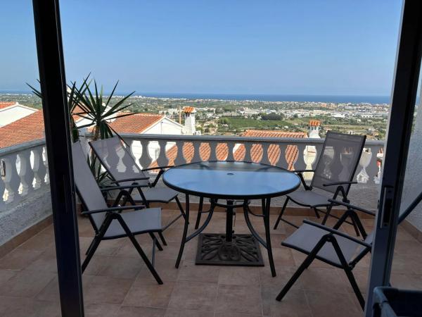 Chalet adosado en calle Atamant, 26 a