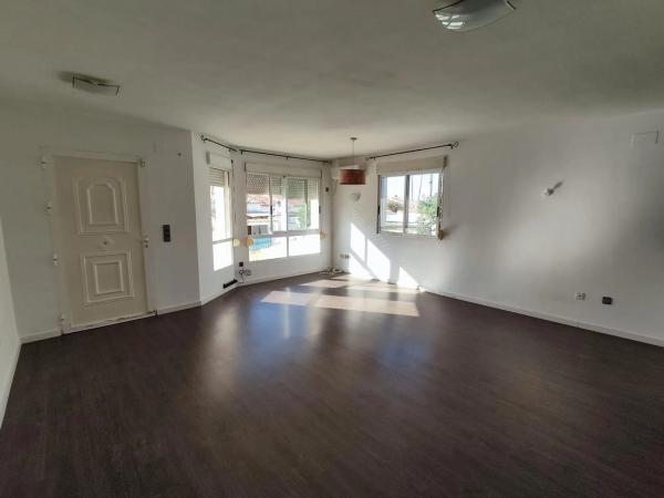 Chalet adosado en calle 12, 10