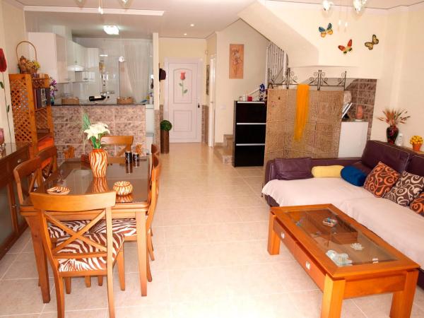 Chalet adosado en Partida Sorts de la Mar, 28 Calle