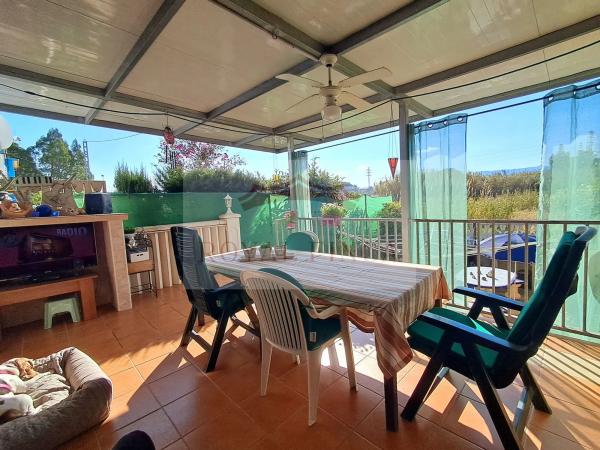 Chalet adosado en calle Girona, 8