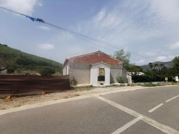 Casa independiente en camino de Bèrnia, 21
