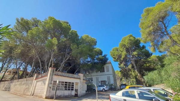 Casa independiente en calle de la Flor de la Neu, 18