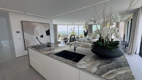 Casa independiente en calle Truita