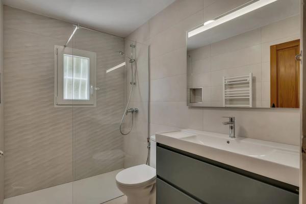 Casa independiente en calle Edgar Degas, 3