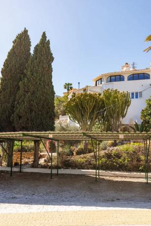 Chalet adosado en calle Mieres, 23