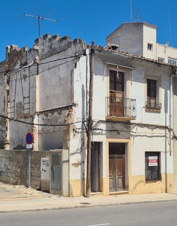 Casa de pueblo en avenida Rey Juan Carlos I