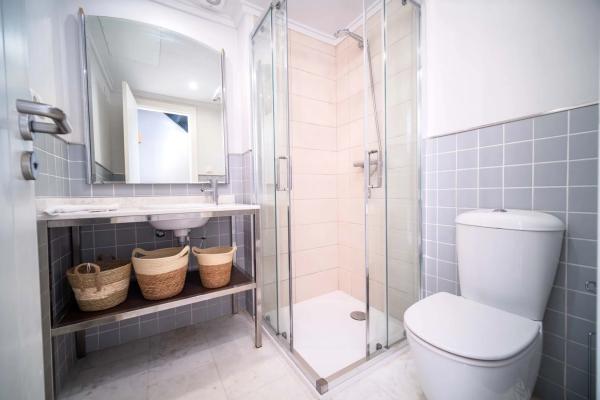 Piso en CL Saint Tropez