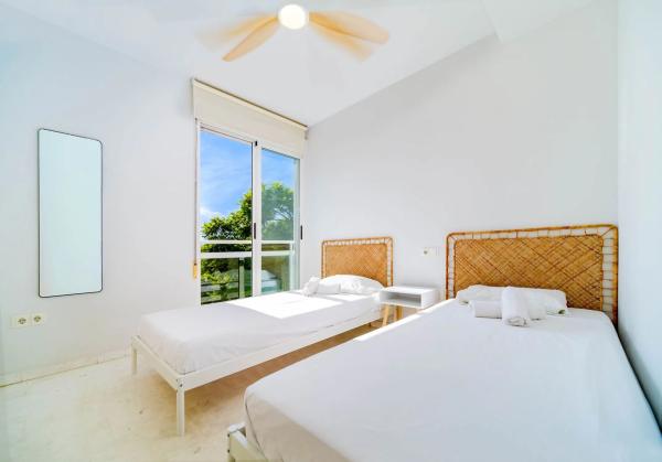 Piso en CL Saint Tropez