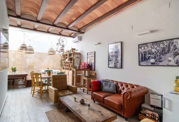 Chalet adosado en calle d'Avall