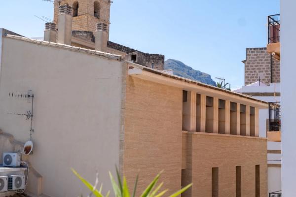 Chalet adosado en calle d'Avall