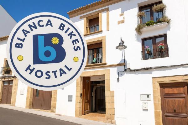 Chalet adosado en calle d'Avall