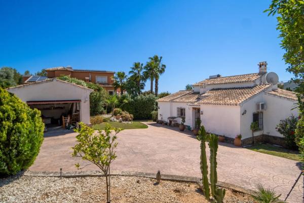 Casa independiente en calle Jean Genet
