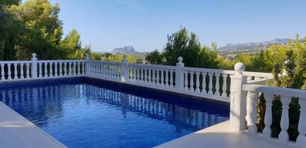 Casa independiente en c/alcoy