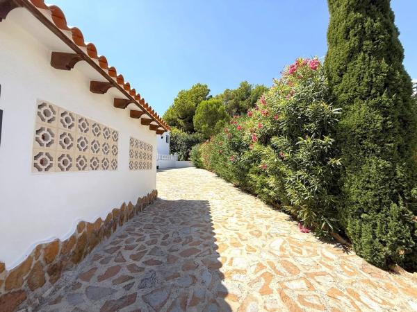 Casa independiente en calle Río Genil