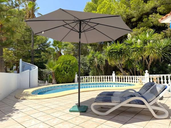 Casa independiente en calle Río Genil