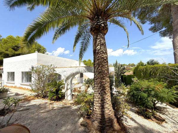 Casa independiente en calle Río Genil