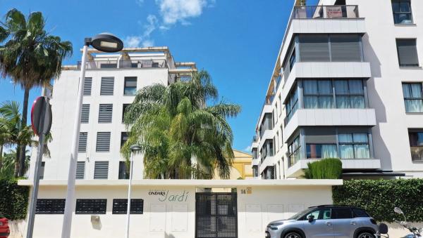 Piso en calle Germanies, 14