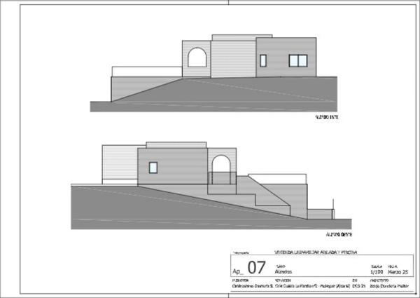 Casa independiente en calle Catalunya