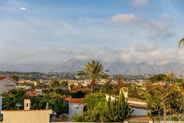 Chalet en calle Saturn