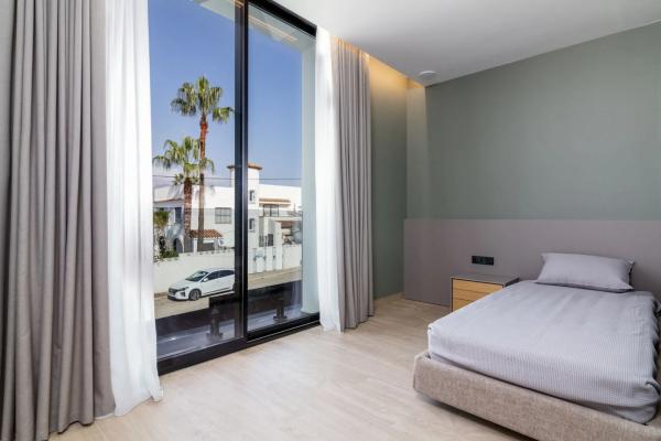 Chalet en calle Saturn