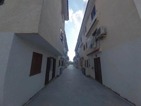 Chalet adosado en calle Manises