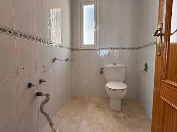 Casa independiente en calle Bélgica s/n