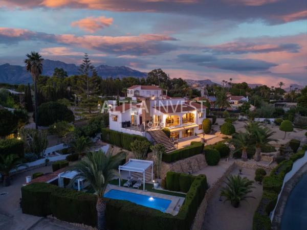 Chalet en Altea Pueblo