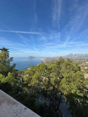 Casa independiente en avenida Europa