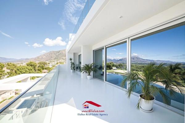 Casa independiente en avenida Principal, 111