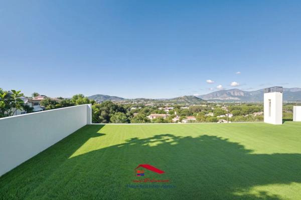 Casa independiente en avenida Principal, 111