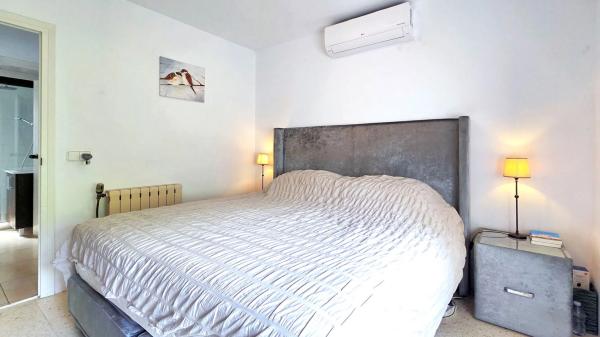 Casa independiente en calle Serrella