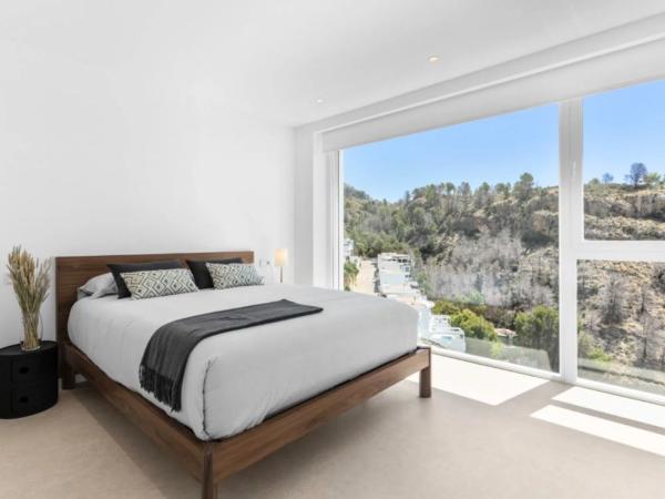 Casa independiente en calle Peñas Rojas