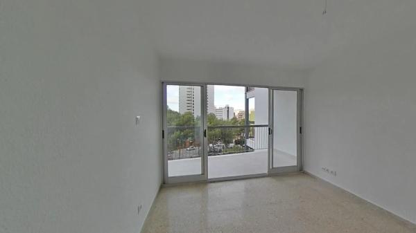 Piso en Av Montecarlo, 16